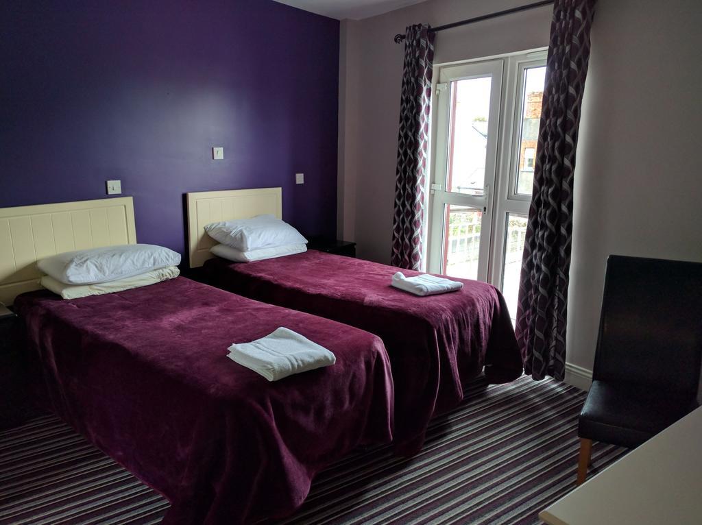 Galway Arms Inn Buitenkant foto