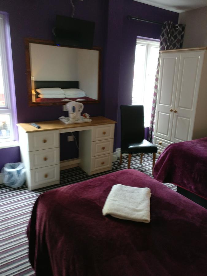 Galway Arms Inn Buitenkant foto